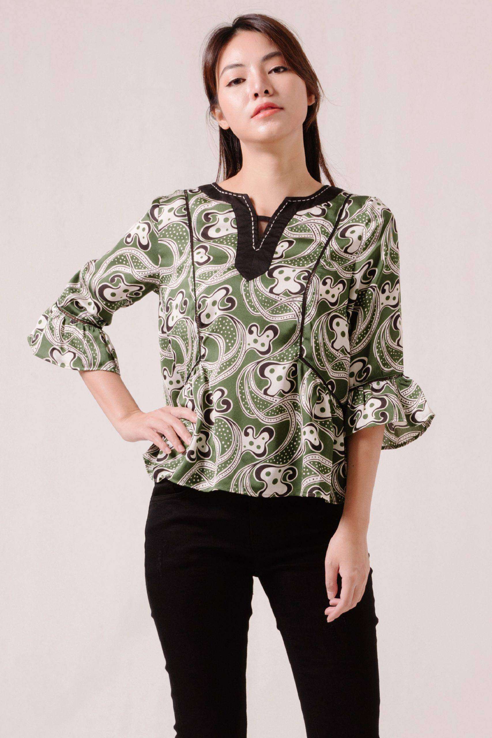 Carlotta Flower Puff Sleeves Top CC29827